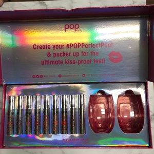 POP BEAUTY KISS AND SIP GIFT SET LIP PAINT